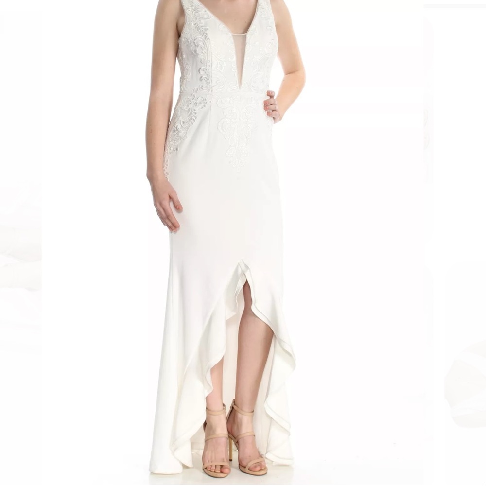 ADRIANNA PAPELL Embroidered Plunge Hi-Low Gown